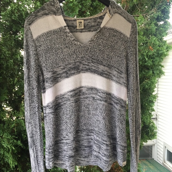 Sweater by Roxy - Picture 1 of 5